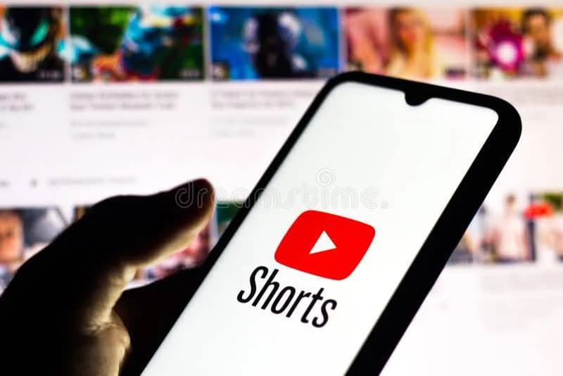 Aspect Ratio and Resolution: Sizing Your YouTube Shorts Correctly