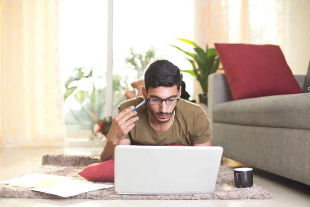 Top Ways for Teens to Earn Money Online